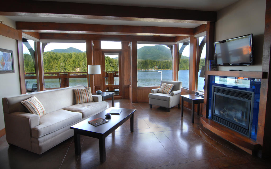 Whiskey Landing Lodge Ucluelet Zimmer foto