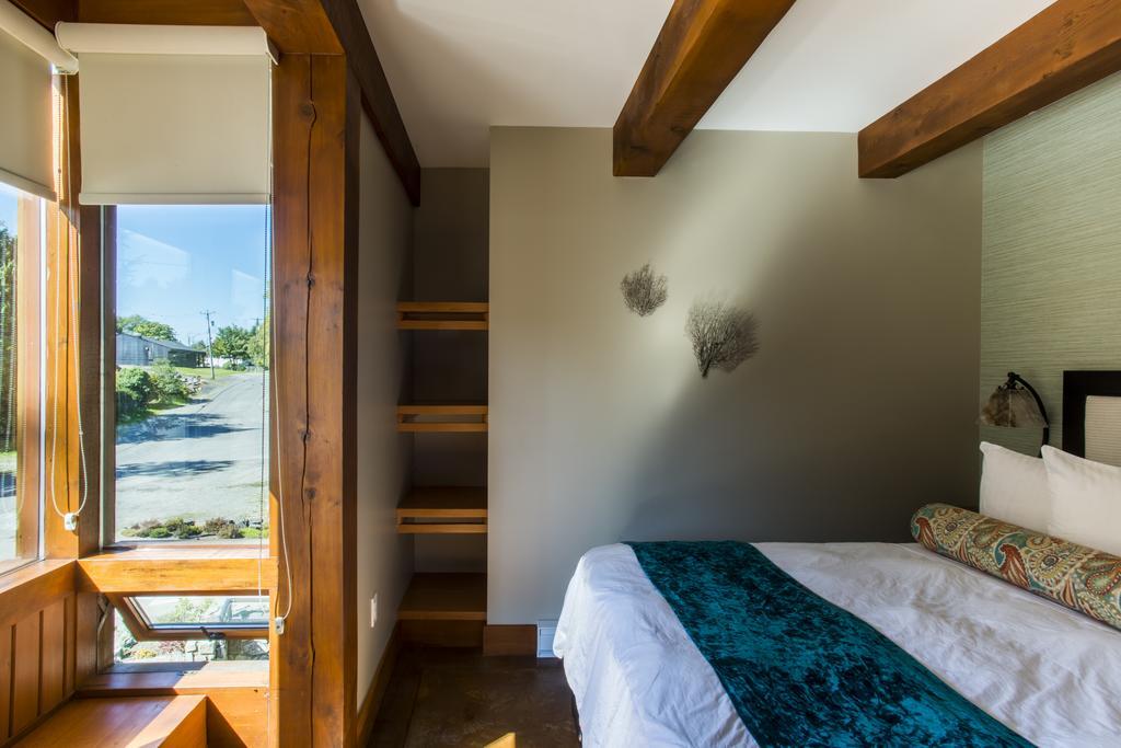 Whiskey Landing Lodge Ucluelet Zimmer foto